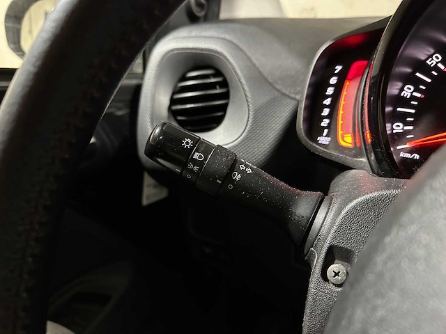 Citroen c1 1.0 vti feel 72pk 2020, j-930-kz - afbeelding 14 van  36