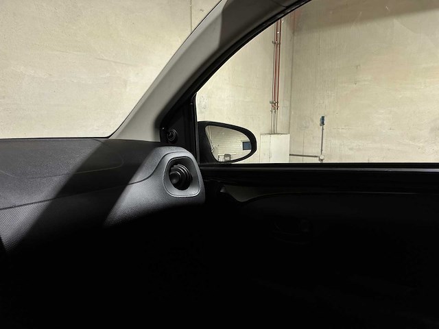 Citroen c1 1.0 vti feel 72pk 2020, j-930-kz - afbeelding 19 van  36