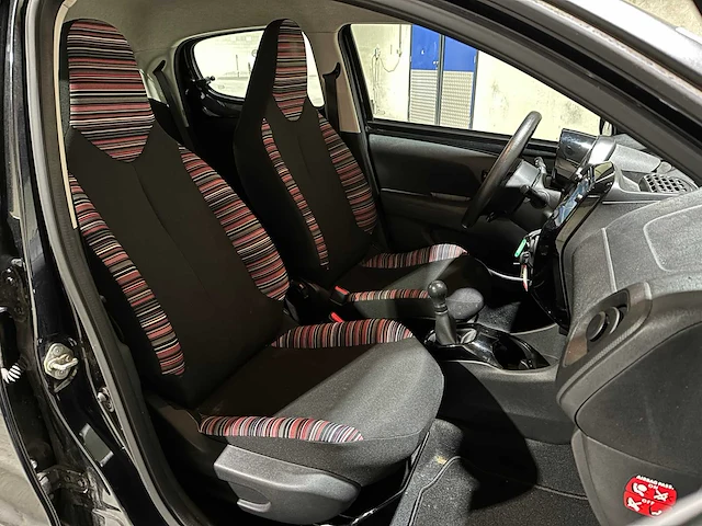 Citroen c1 1.0 vti feel 72pk 2021, l-688-zv - afbeelding 26 van  36