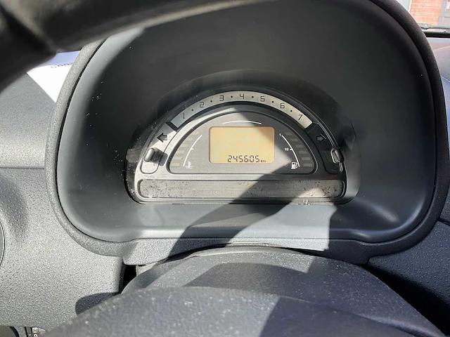 Citroën c2 - personenauto - afbeelding 11 van  11