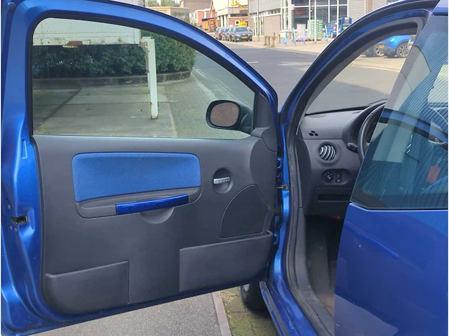 Citroën c2 1.4i ligne ambiance automaat | 27-nj-zj - afbeelding 12 van  24