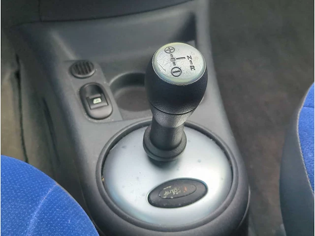 Citroën c2 1.4i ligne ambiance automaat | 27-nj-zj - afbeelding 18 van  24