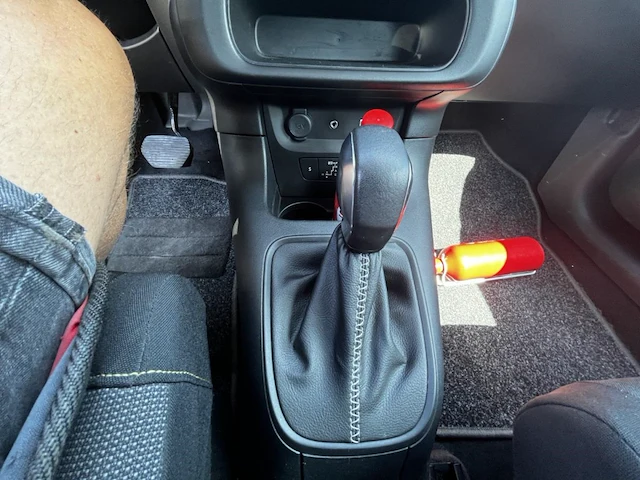Citroen c3 1.2 puretech feel eat6 s&s (eu6.2) 110 at, 2018 - afbeelding 2 van  26