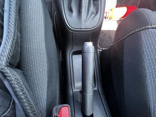 Citroen c3 1.2 puretech feel eat6 s&s (eu6.2) 110 at, 2018 - afbeelding 4 van  26