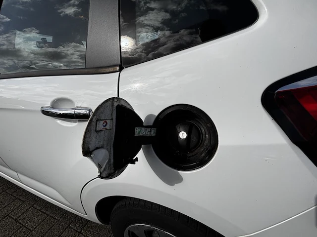 Citroen c3 1.2 puretech seduction,2015 - afbeelding 14 van  32