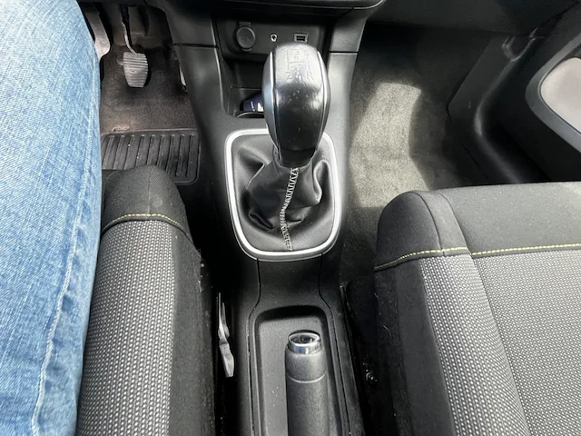 Citroen c3 1.2 puretech shine s&s 110, 2018 - afbeelding 2 van  23