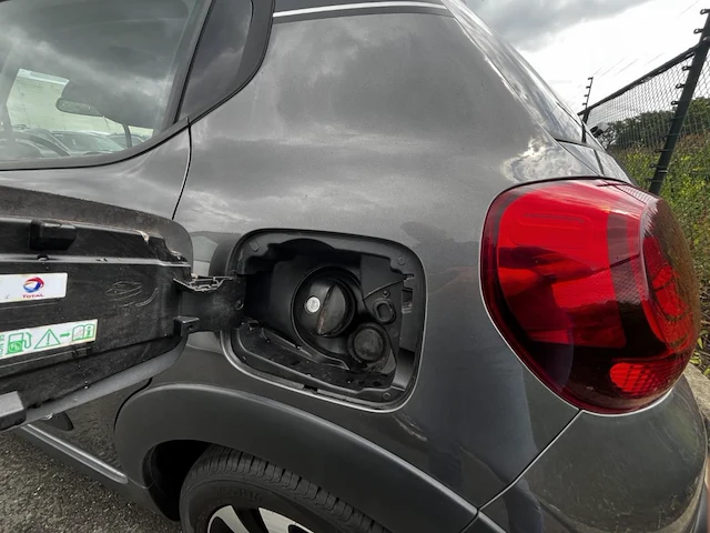 Citroen c3 1.2 puretech shine s&s 110, 2018 - afbeelding 9 van  23