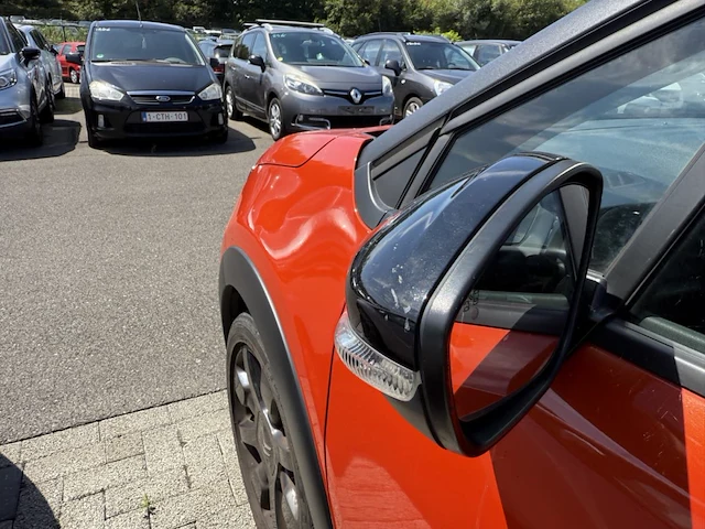Citroen c3 1.2 puretech shine s&s 110,2017 - afbeelding 18 van  25