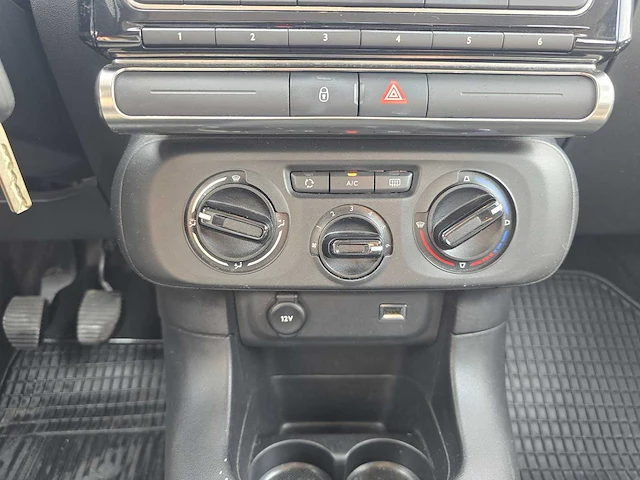 Citroen c3 1.2 puretech s+s feel edition, s-595-zt - afbeelding 6 van  29