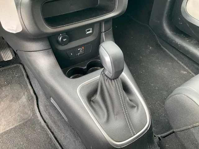 Citroen c3 1.2 shine 2021 automaat cruise control carplay climat control, l-744-tv - afbeelding 13 van  25