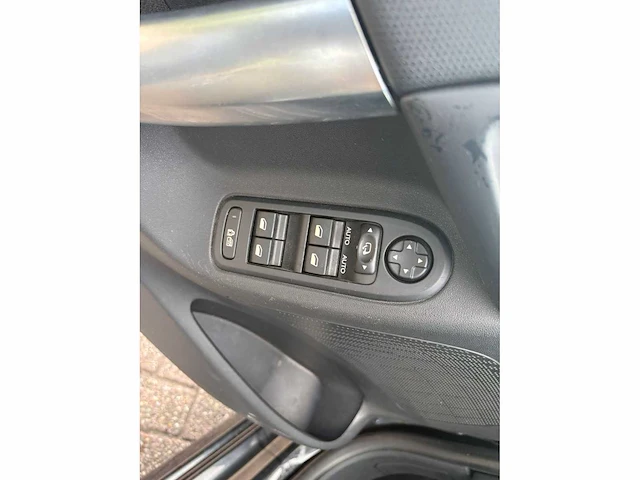 Citroen c3 1.4 vti exclusive, 6-znz-57 - afbeelding 19 van  31