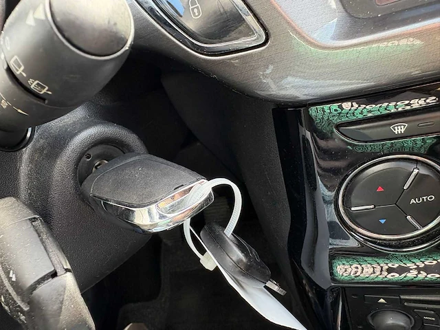 Citroen c3 1.4 vti exclusive, 6-znz-57 - afbeelding 13 van  31