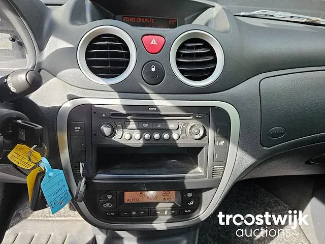 Citroen c3 1.4i-16v caractère 26-hjt-9 - afbeelding 9 van  25