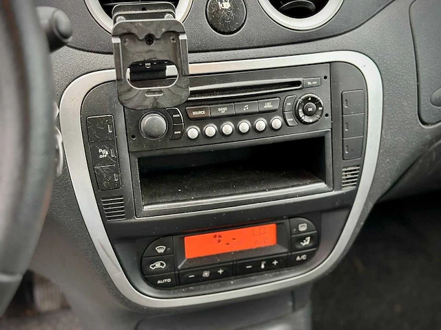 Citroen c3 1.4i ambiance, 10tnlf - afbeelding 5 van  15