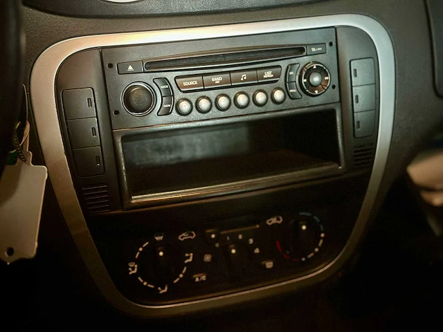 Citroen c3 1.4i sky radio , 49-sb-th - afbeelding 3 van  14