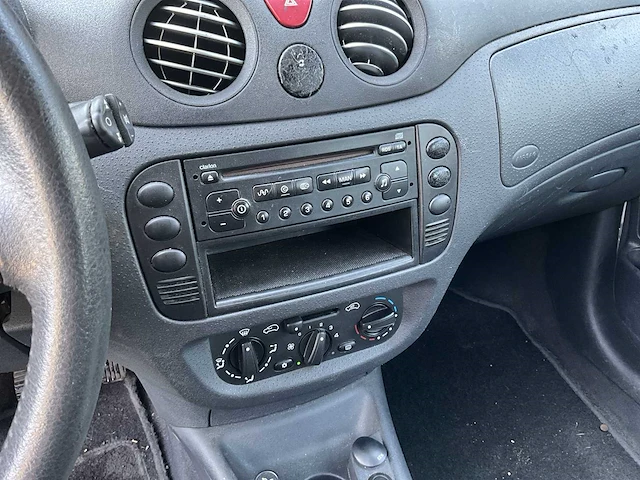 Citroen c3 personenauto - afbeelding 8 van  19