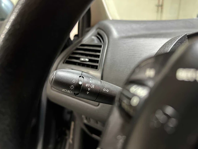 Citroen c4 1.6-16v ligne business 109pk 2007, 79-xr-pr - afbeelding 15 van  38
