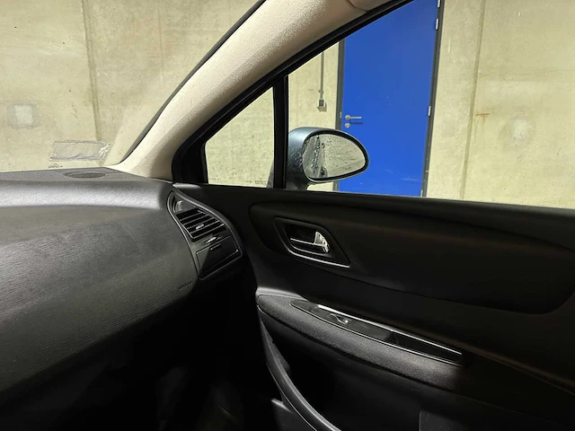 Citroen c4 1.6-16v ligne business 109pk 2007, 79-xr-pr - afbeelding 20 van  38