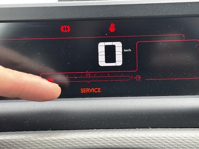 Citroen c4 cactus 1.2 puretech shine, 2016 - afbeelding 2 van  27