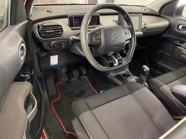 Citroen c4 cactus 1.2 puretech shine ; gd-815-j - afbeelding 13 van  17