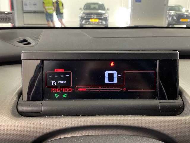 Citroen c4 cactus 1.2 puretech shine ; gd-815-j - afbeelding 16 van  17