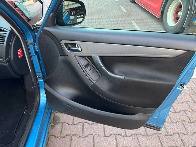 Citroen c4 picasso 1.8-16v prestige 5p. 78-xj-vz - afbeelding 17 van  21
