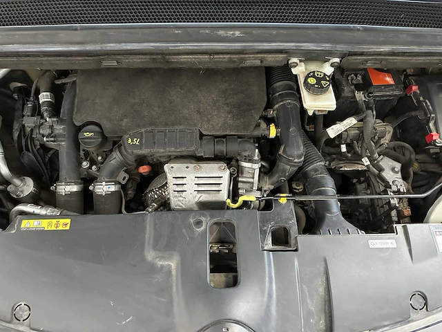 Citroen c4 spacetourer 1.2 puretech s&s feel 5d 131pk 2018 (7-persoons) - afbeelding 31 van  38