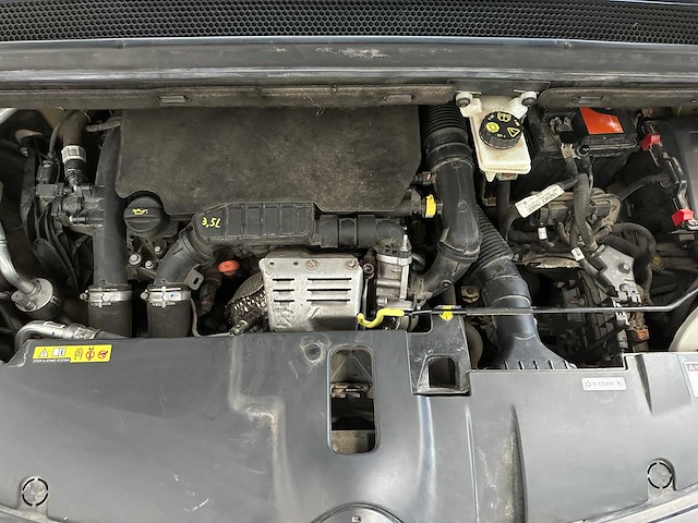 Citroen c4 spacetourer 1.2 puretech s&s feel 5d 131pk 2018 (7-persoons) - afbeelding 31 van  38