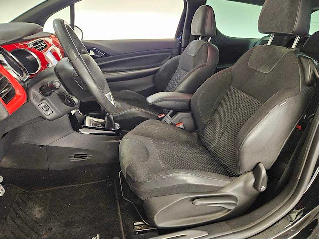 Citroen ds3 1.2 puret so red , ; 6-zrd-59 - afbeelding 15 van  19