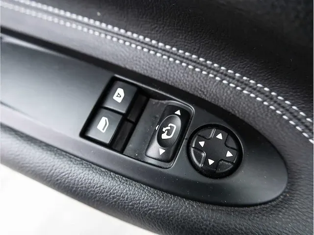 Citroen ds3 1.2 vti chic 2012 navigatiesysteem climate control parkeersensoren getint glas, 66-zfz-4 - afbeelding 13 van  25