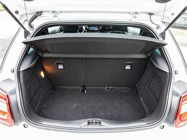 Citroen ds3 1.2 vti chic 2012 navigatiesysteem climate control parkeersensoren getint glas, 66-zfz-4 - afbeelding 14 van  25