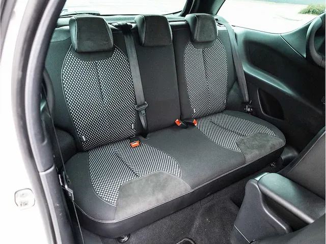Citroen ds3 1.2 vti chic 2012 navigatiesysteem climate control parkeersensoren getint glas, 66-zfz-4 - afbeelding 18 van  25