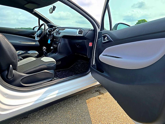 Citroen ds3 1.4 chic, 03-slv-7 - afbeelding 2 van  28