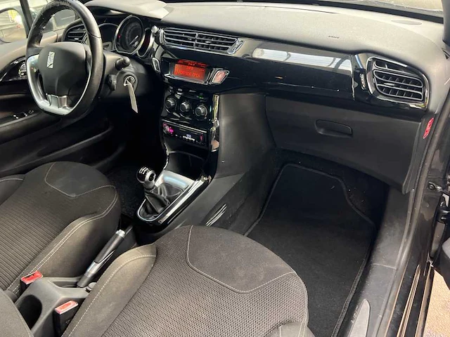 Citroen ds3 1.6 so chic; h-095-sf - afbeelding 13 van  15
