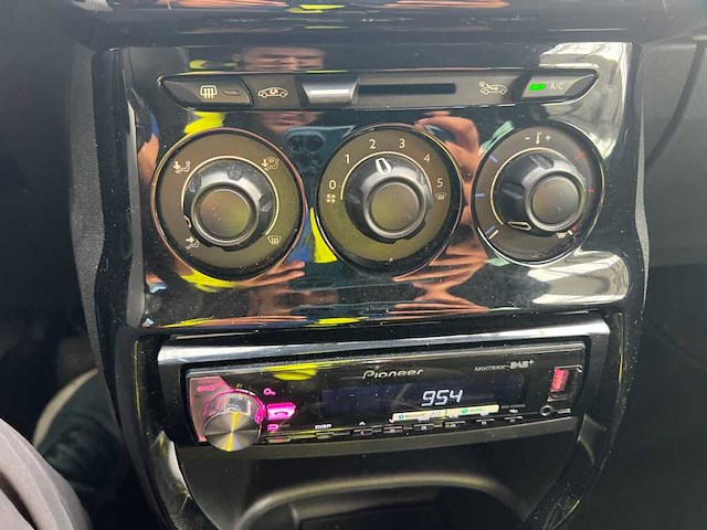 Citroen ds3 1.6 so chic; h-095-sf - afbeelding 2 van  15