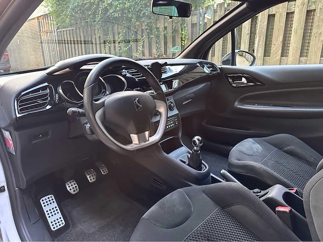 Citroen ds3 cabrio 2013 benzine - afbeelding 13 van  47