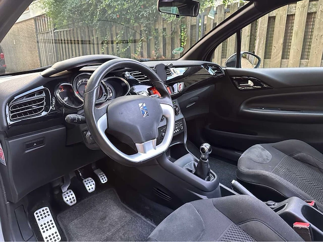 Citroen ds3 cabrio 2013 benzine - afbeelding 14 van  47