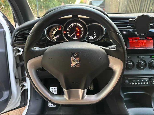 Citroen ds3 cabrio 2013 benzine - afbeelding 24 van  47