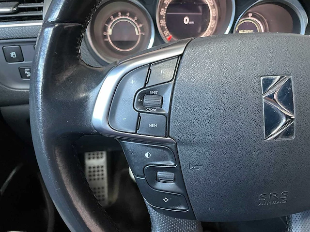 Citroen ds4 1.6 vti so chic 120pk 2012 -orig. nl-, 60-xzj-4 - afbeelding 36 van  63