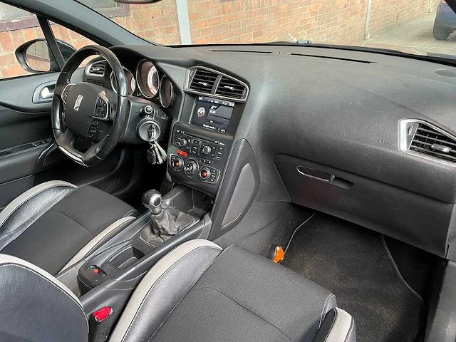 Citroen ds4 1.6 vti so chic 120pk 2012 -orig. nl-, 60-xzj-4 - afbeelding 57 van  63