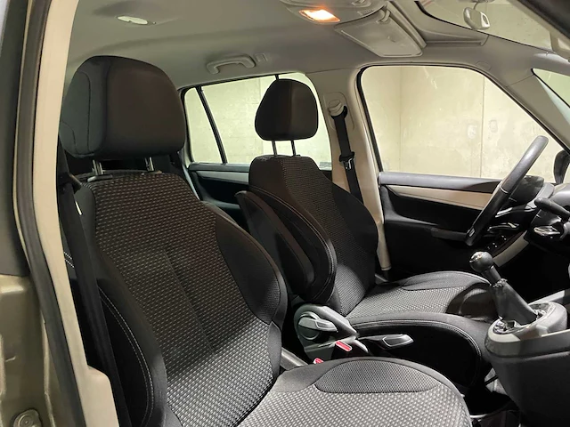 Citroen grand c4 picasso 1.6 vti ligne business 7p 120pk 2011, 94-slk-4 - afbeelding 32 van  41