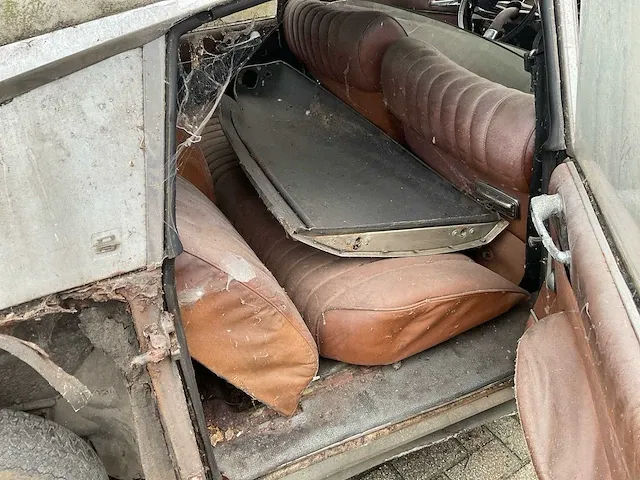 Citroën id20 oldtimer auto - afbeelding 7 van  19