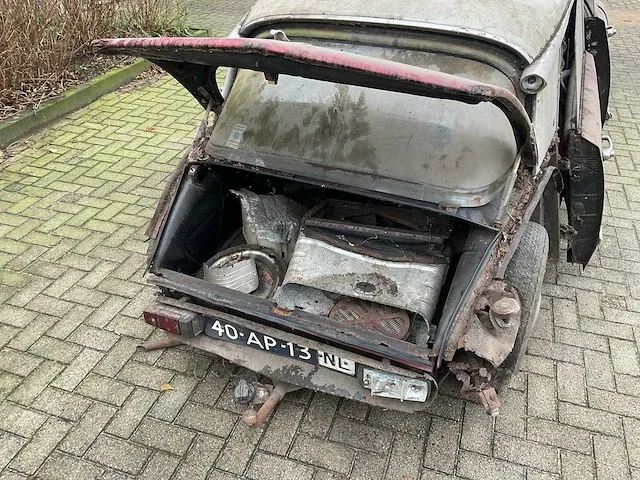 Citroën id20 oldtimer auto - afbeelding 8 van  19