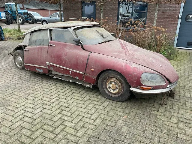 Citroën id20 oldtimer auto - afbeelding 1 van  19