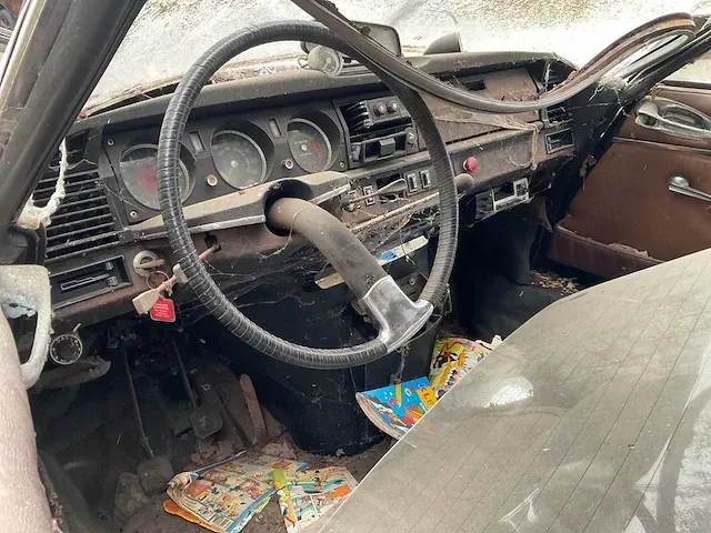 Citroën id20 oldtimer auto - afbeelding 16 van  19