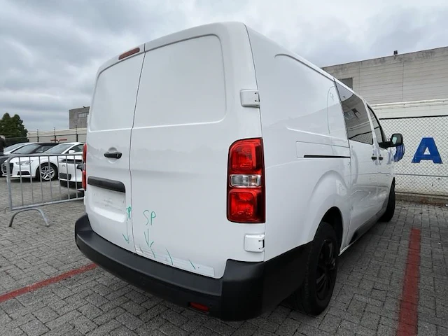 Citroen jumpy fourgon l-mwb - 2019 jumpy 1.5 bluehdi xl control s/s (eu6.3) 102,2022 - afbeelding 31 van  36