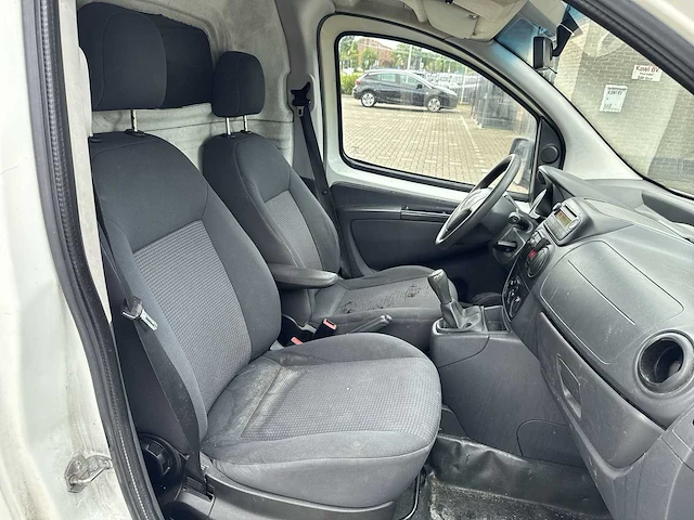 Citroen nemo 1.4 hdi van | 52-vvn-5 i - afbeelding 15 van  22