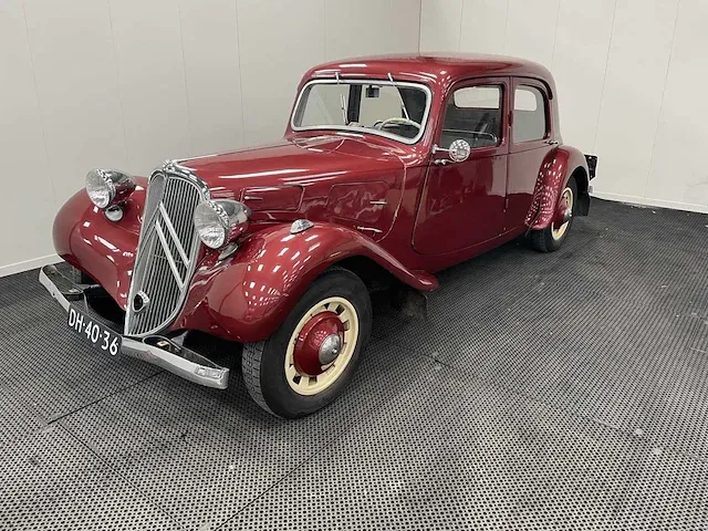 Citroen traction 11 bl oldtimer - 1939 - afbeelding 1 van  27