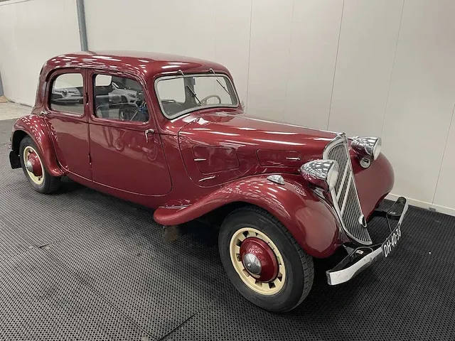 Citroen traction 11 bl oldtimer - 1939 - afbeelding 22 van  27