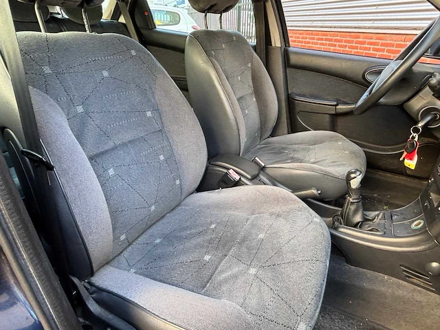 Citroen xsara break 1.6i-16v l. prestige , 30-lh-gs - afbeelding 4 van  8